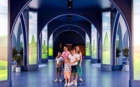 Magic Circus Hotel Disneyland Paris 4*